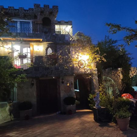 فيلا Ciurbestiفي Castel الغرفة الصورة
