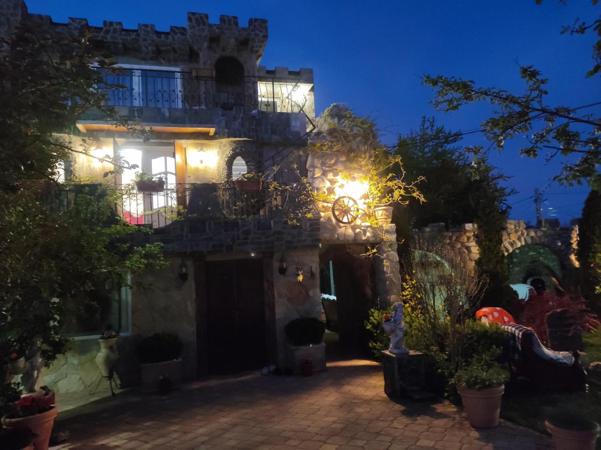 فيلا Ciurbestiفي Castel الغرفة الصورة